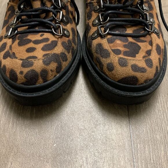 Womens Olivia Ferragamo Cheetah Chunky Heel Lace Up Combat Boots - Picture 2 of 6